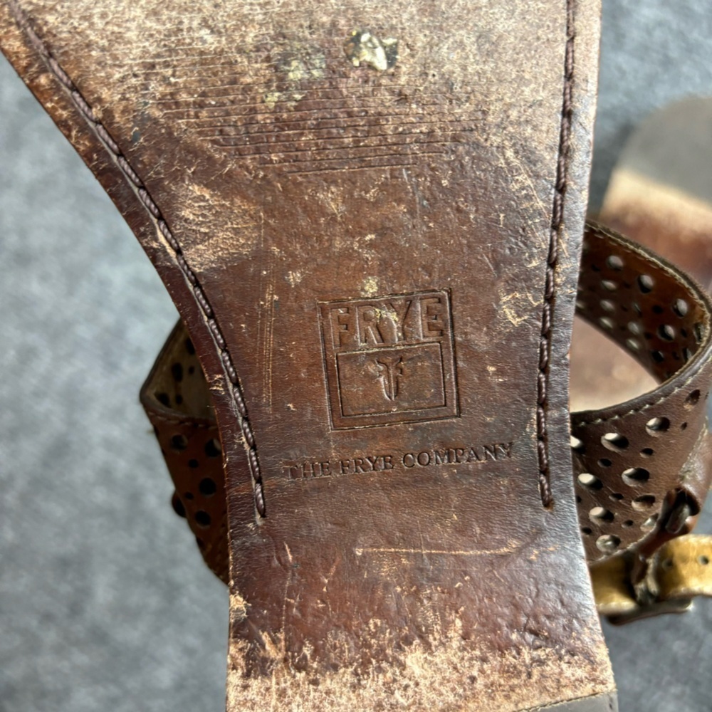 FRYE Women’s Rachel Perf Sling Brown Leather Sandal size: 8 - Picture 7 of 10